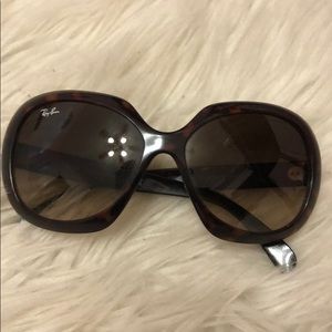 Ray-Ban Jackie-O Sunglasses